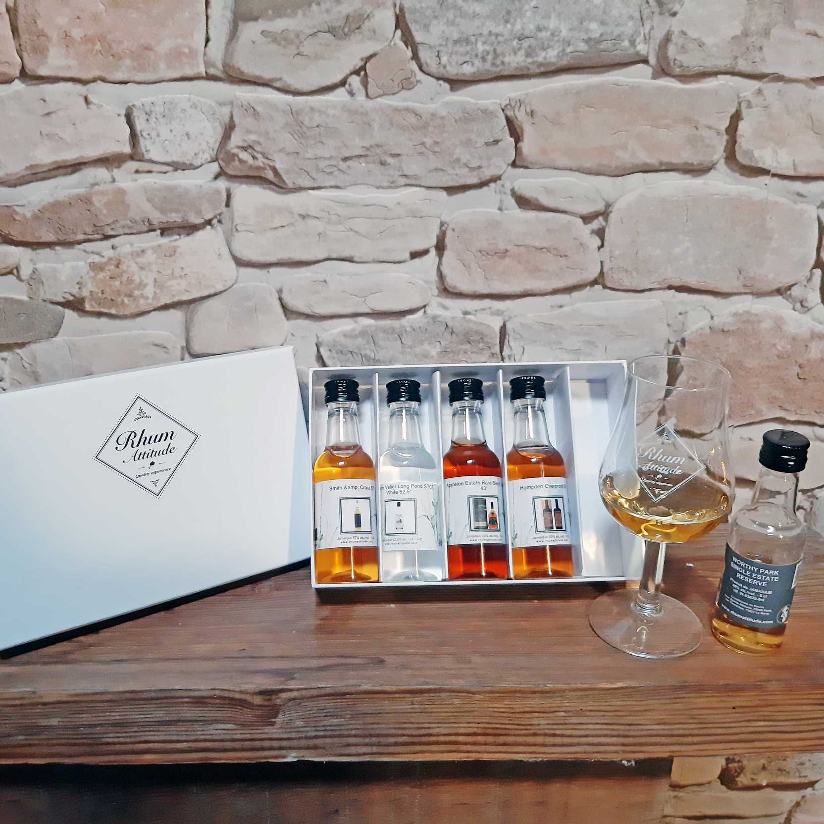 Pack découverte Jamaïque coffret 5 rhums + verre